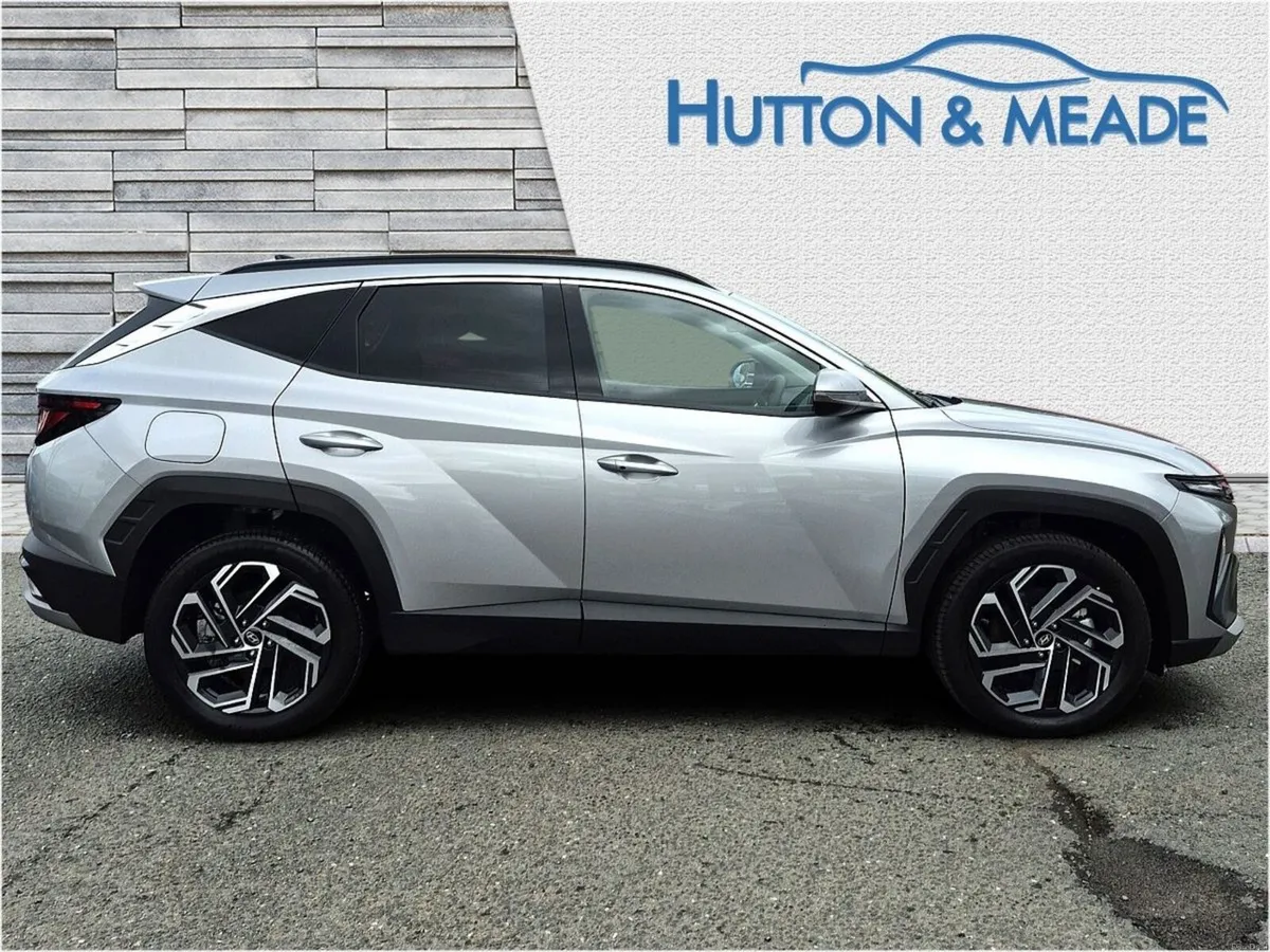 Hyundai Tucson Executive PHEV 1.6 Petrol 5dr - Image 6