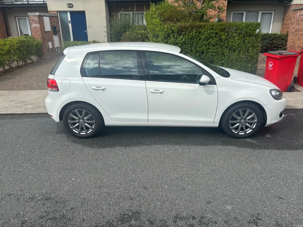 Golf tsi 1.4L 2011 low mileage - Image 5
