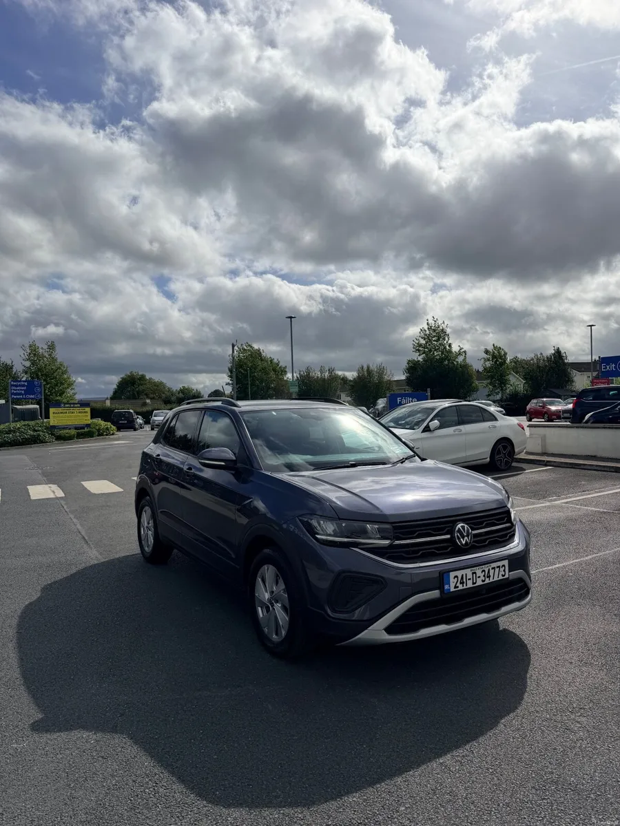 Volkswagen T-Cross 2024 - Image 1
