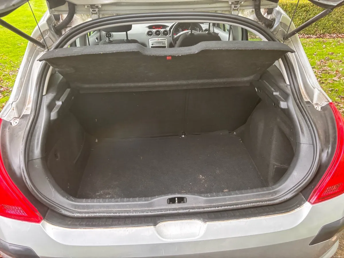 Peugeot 308 - Image 5