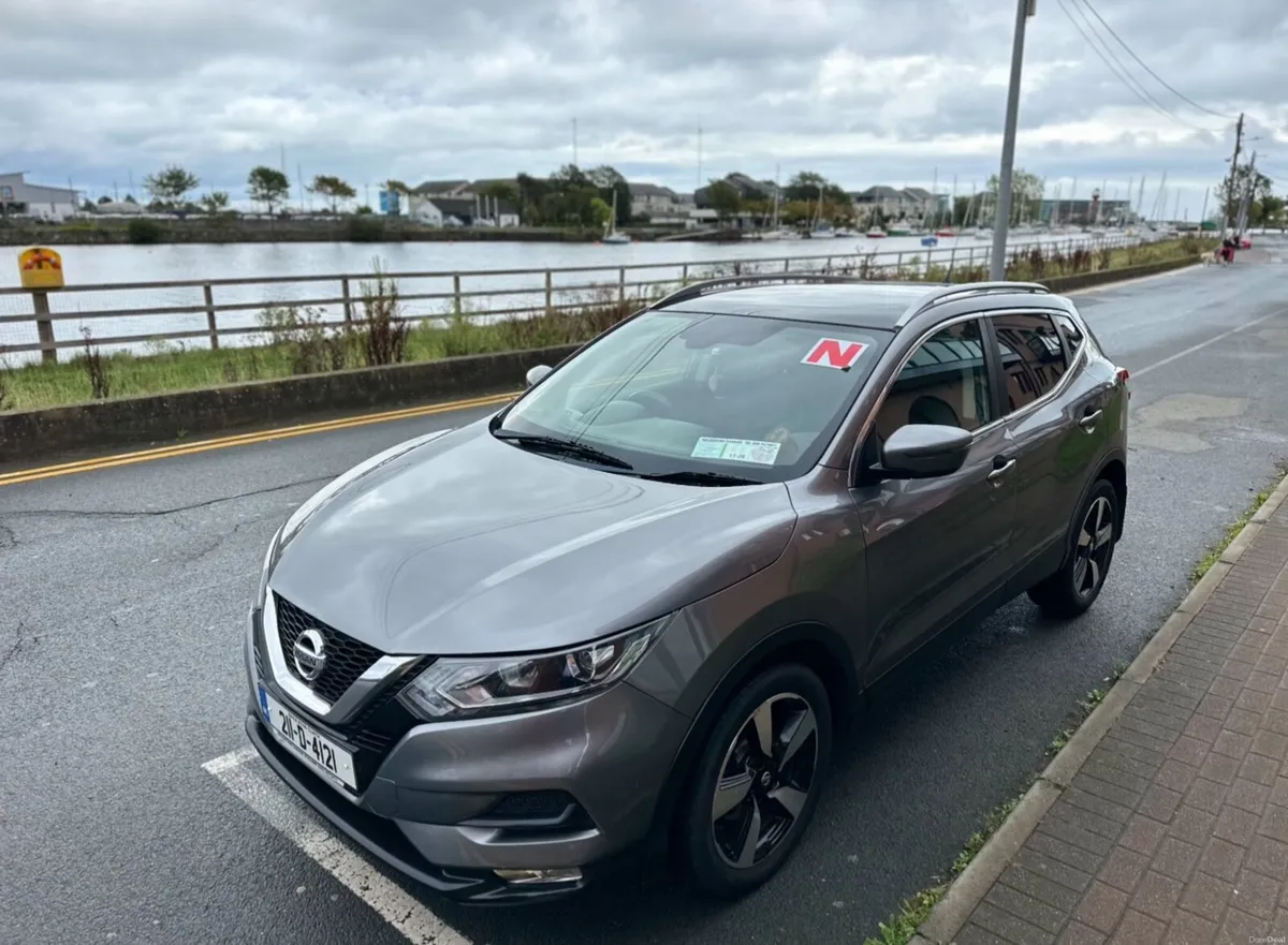 Nissan Qashqai 1.5 Diesel Automatic – LOW MILEAGE - Image 2