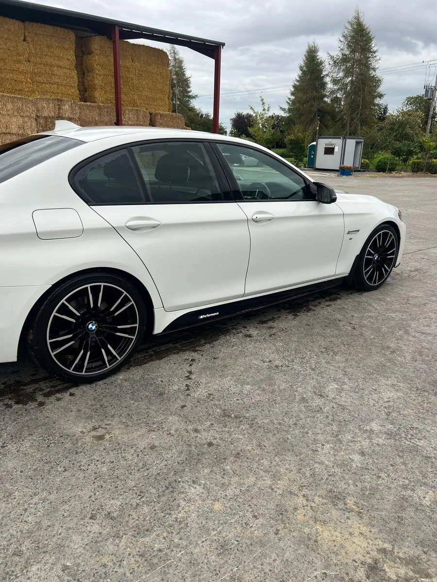 BMW F10 520d - Image 3