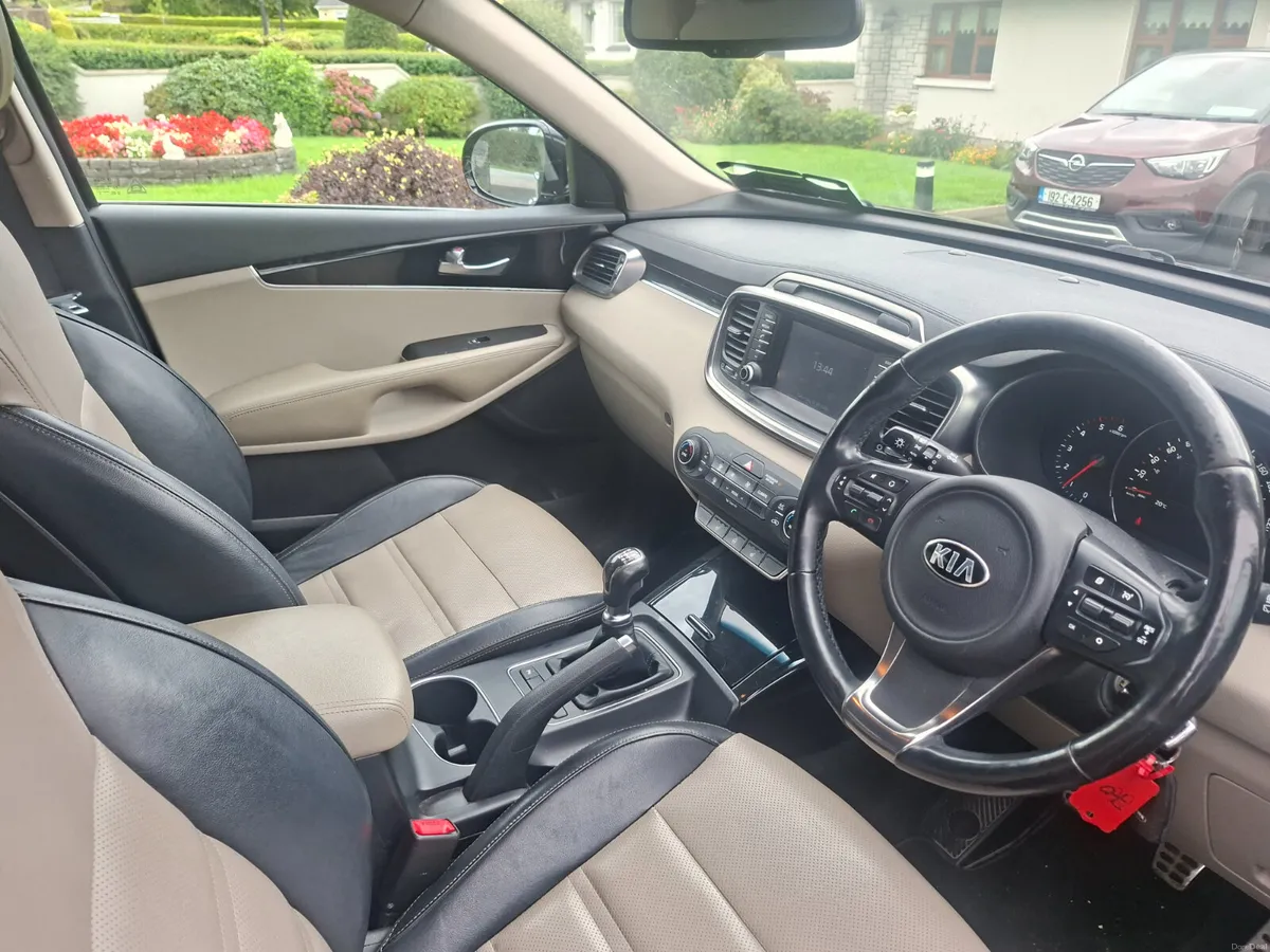 Kia Sorento 2017 - Image 3