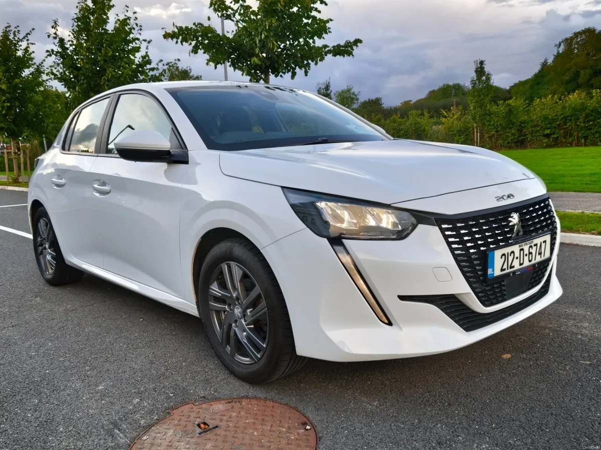 Peugeot 208 2021 1.2 petrol - Image 1