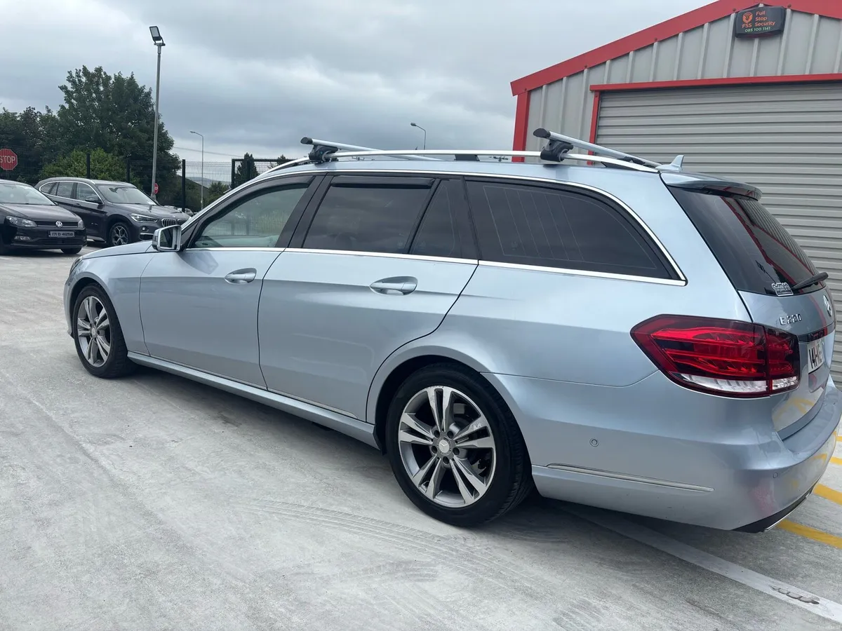 Mercedes e220d estate - Image 6