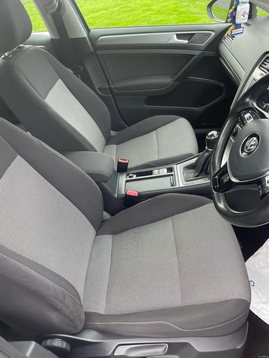 Car - Image 2