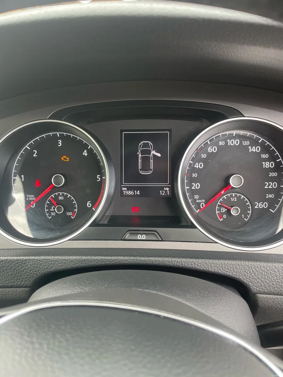 Car - Image 4