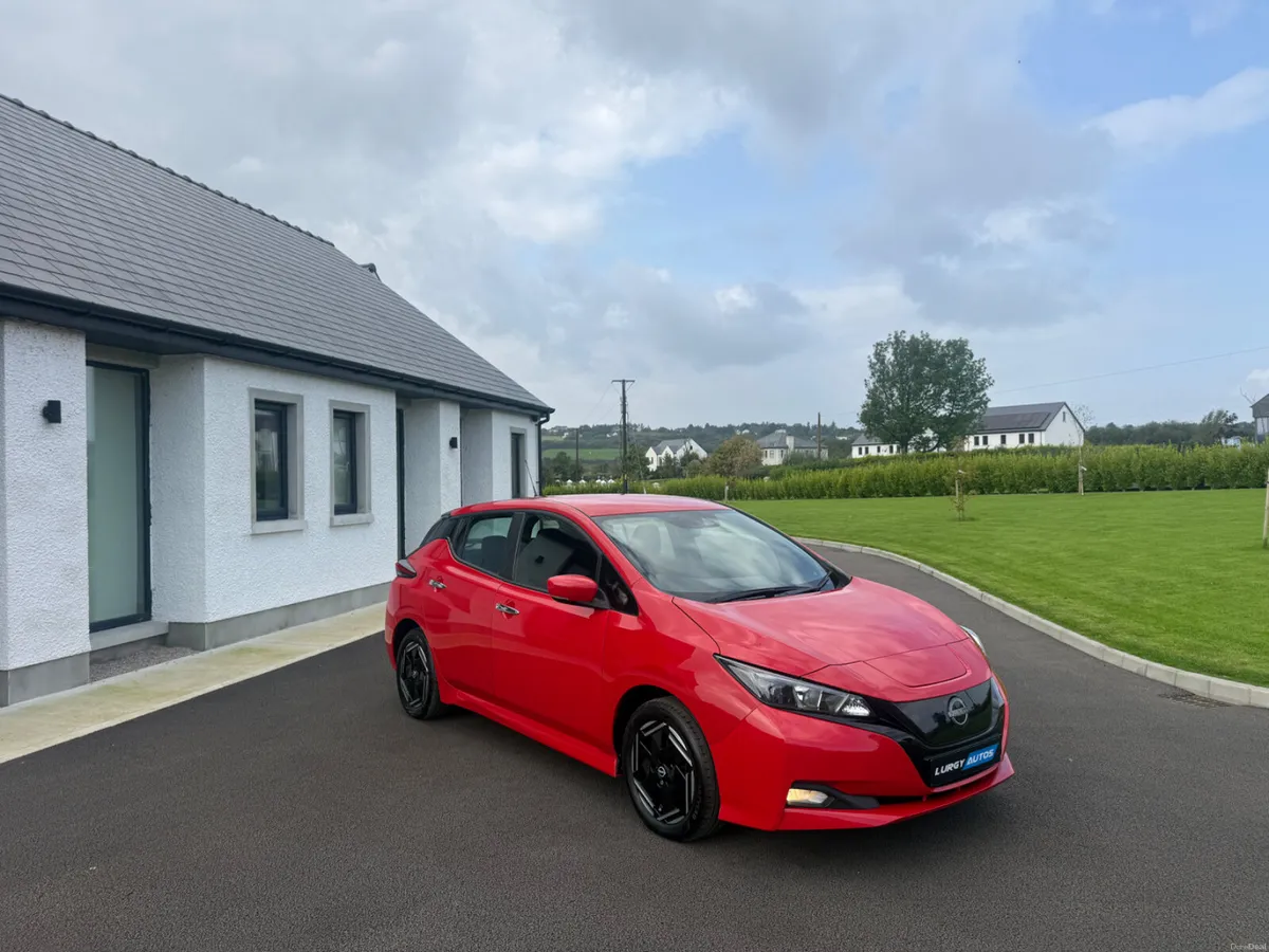 222 Nissan Leaf 40KWH - Image 4