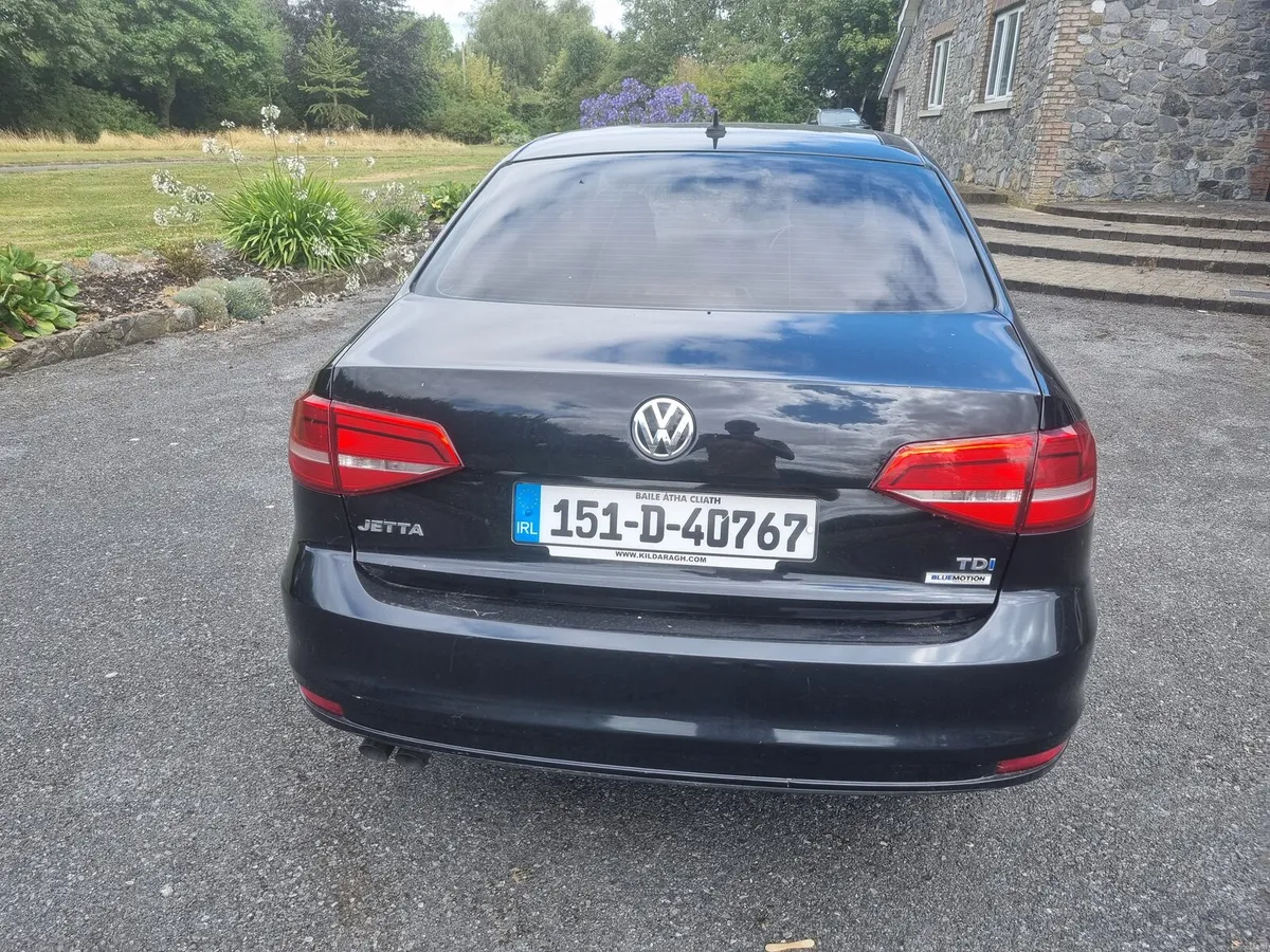 Volkswagen Jetta 2015 - Image 3