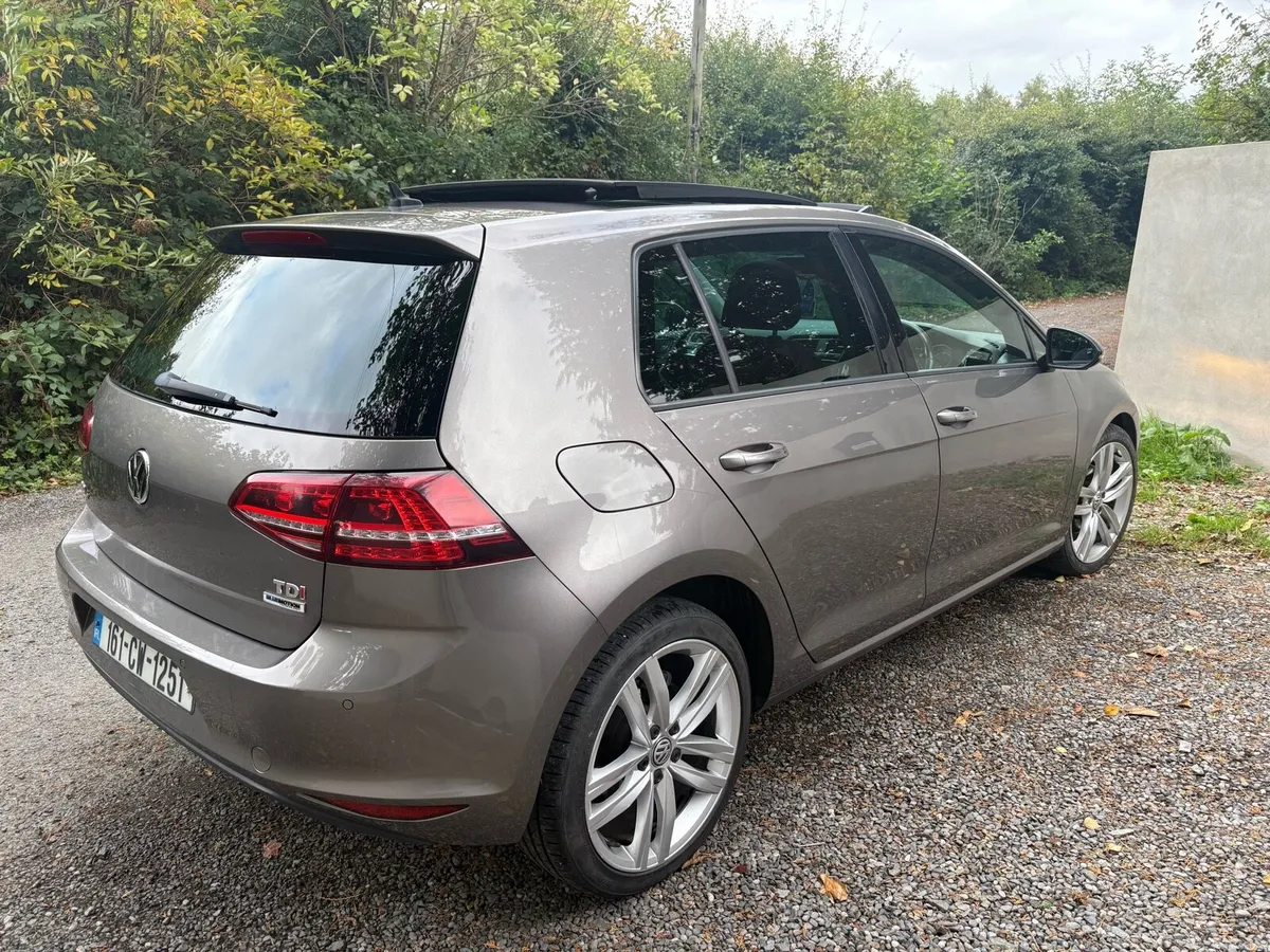 Volkswagen Golf - Image 4