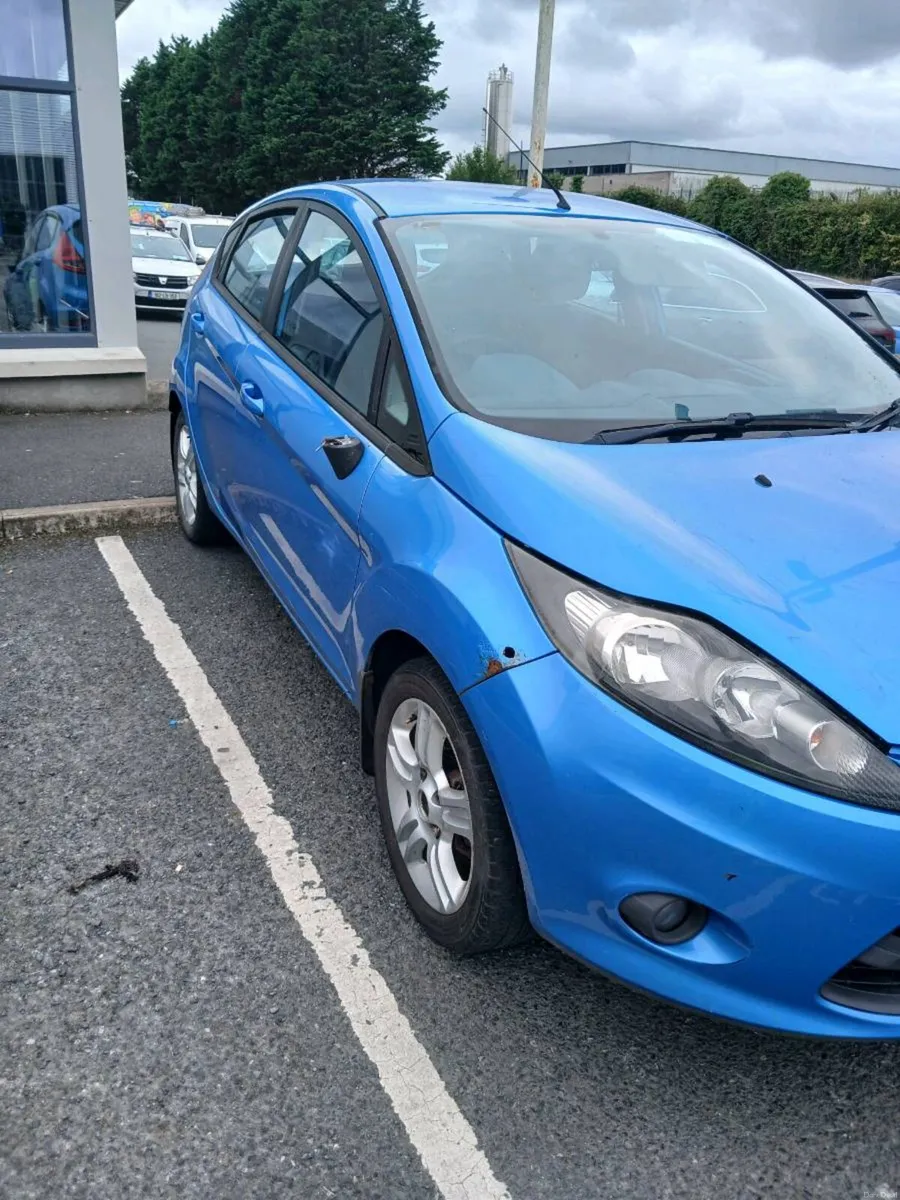 2010 ford fiesta - Image 2
