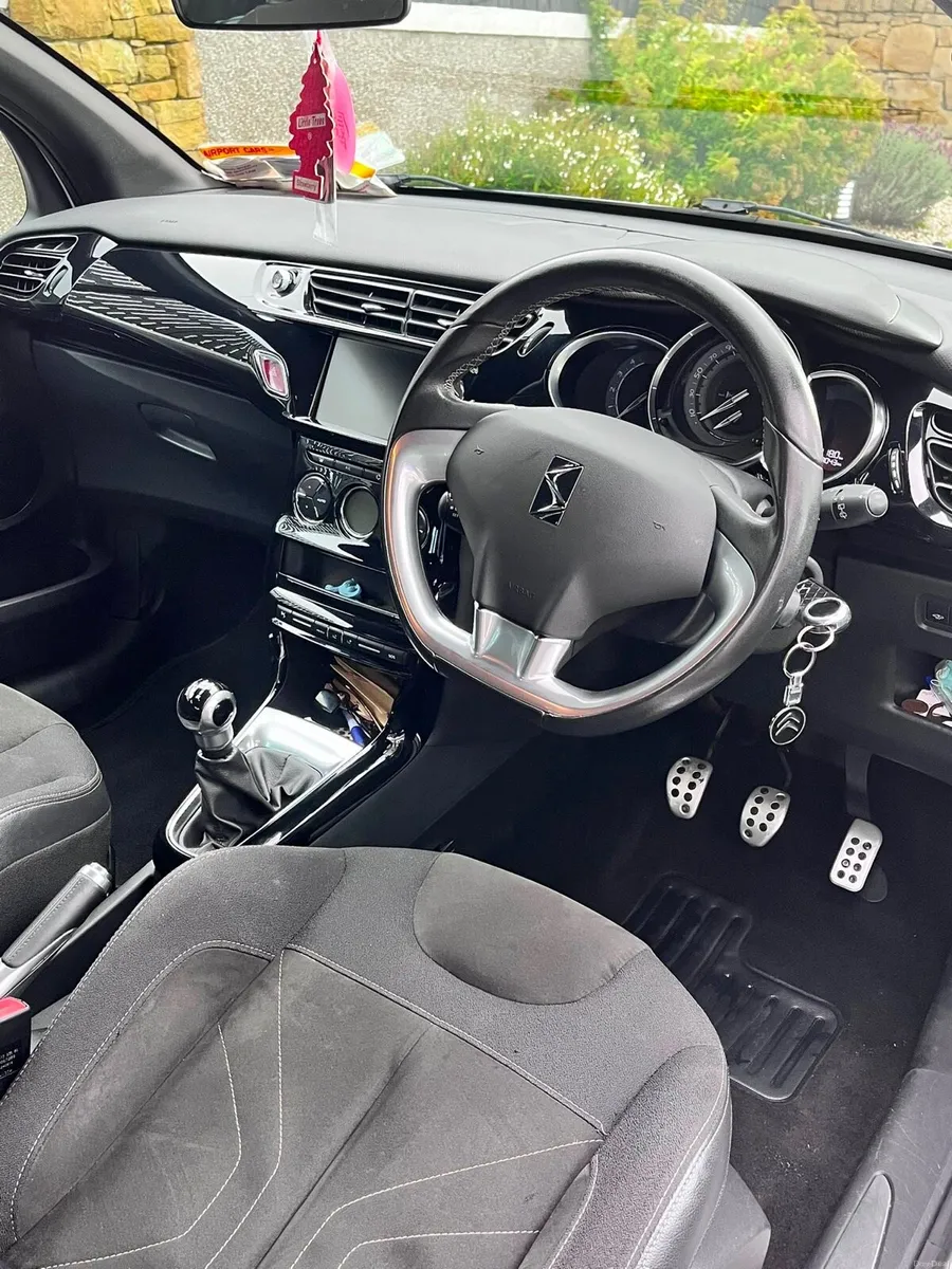 Car - Image 6