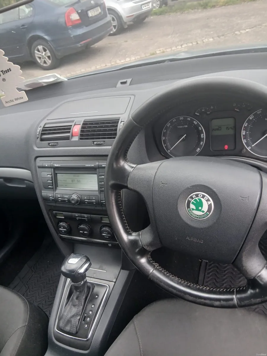 Car - Image 6