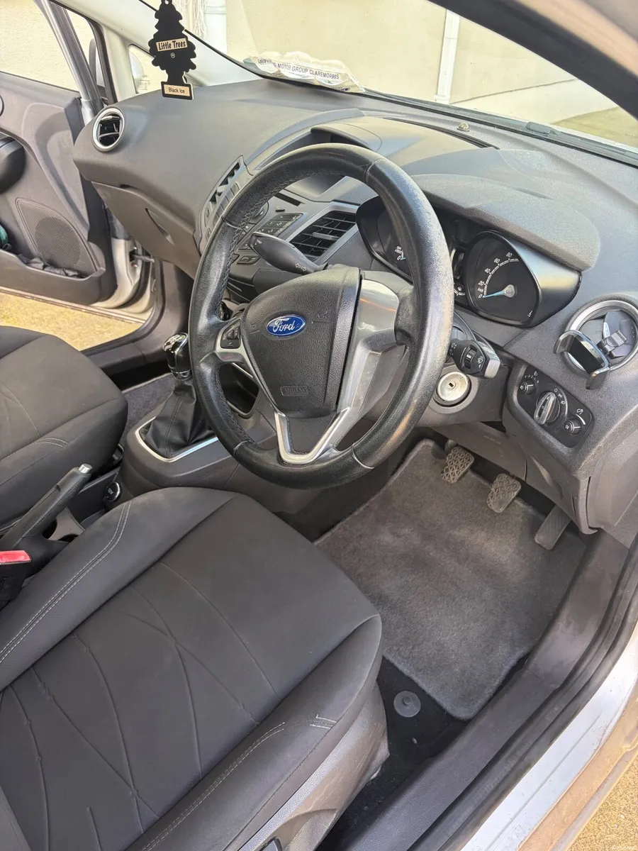 Ford Fiesta 2014 - Image 6