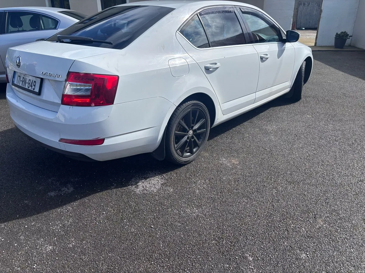 Škoda Octavia - Image 3