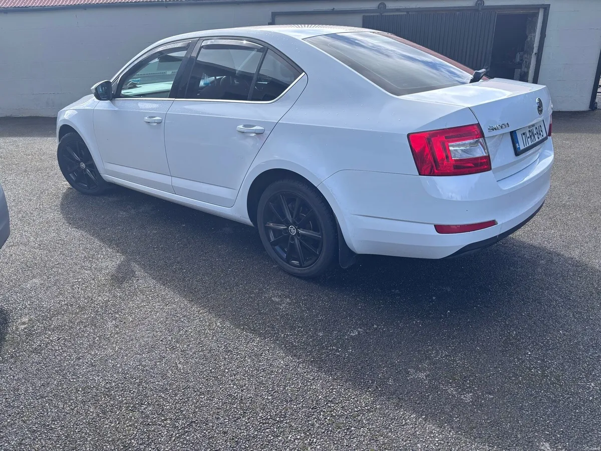 Škoda Octavia - Image 5