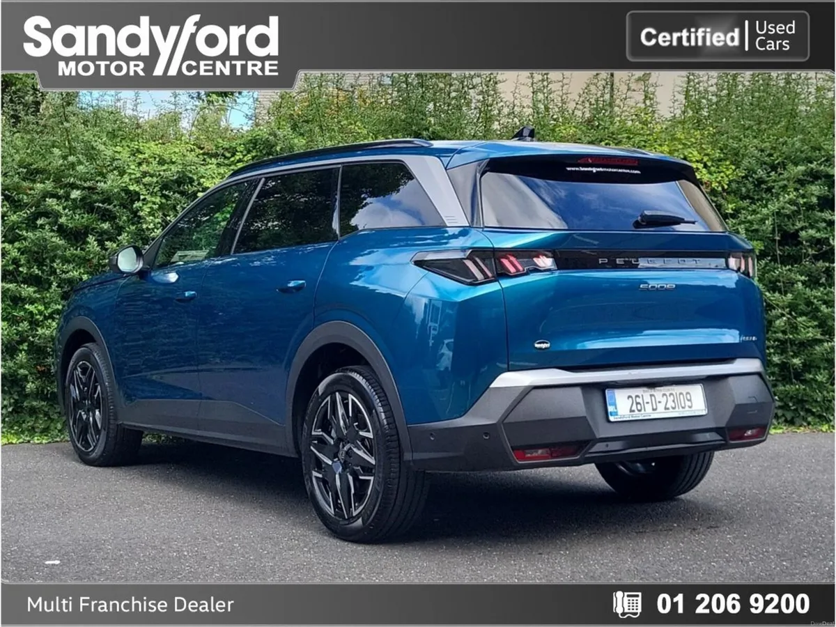 Peugeot 5008 1.2 MHEV 145bhp E-DCS6 Allure - Image 4