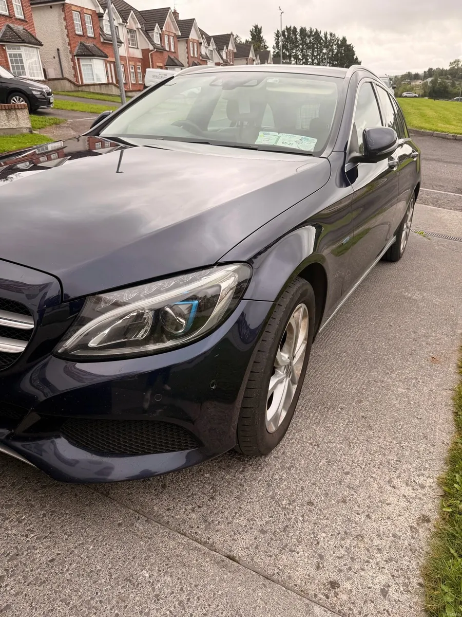 2107 Mercedes C350e - Image 2