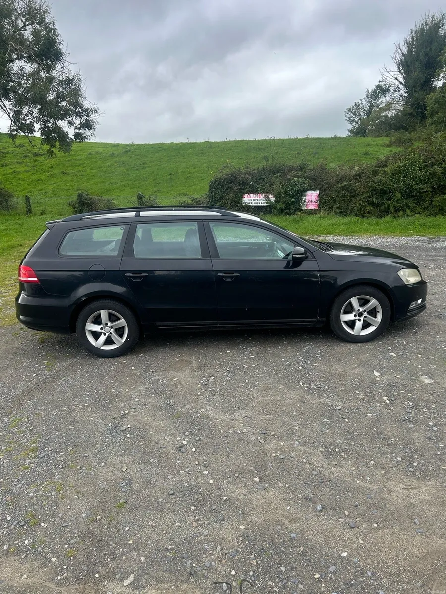 Volkswagen Passat Estate - Image 6
