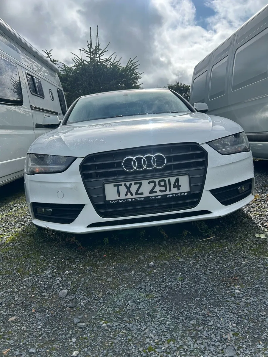 Audi A4 Technik 2.0L TDI White - Image 2