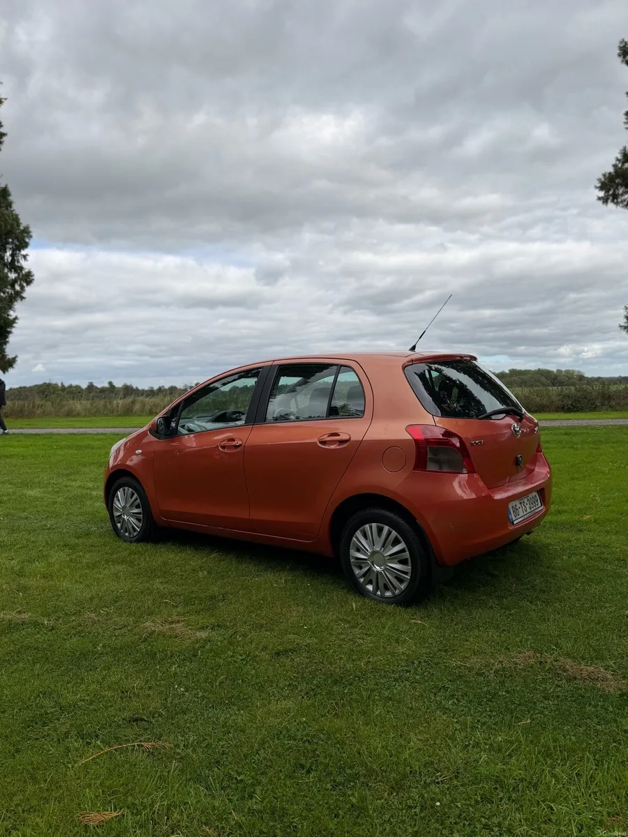2006 TOYOTA YARIS 1.3 LUNA AUTOMATIC - Image 3