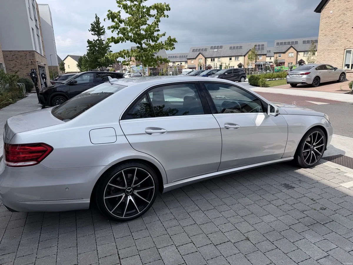 2015 Mercedes EClass |LOWEST MILEAGE |Full History - Image 3