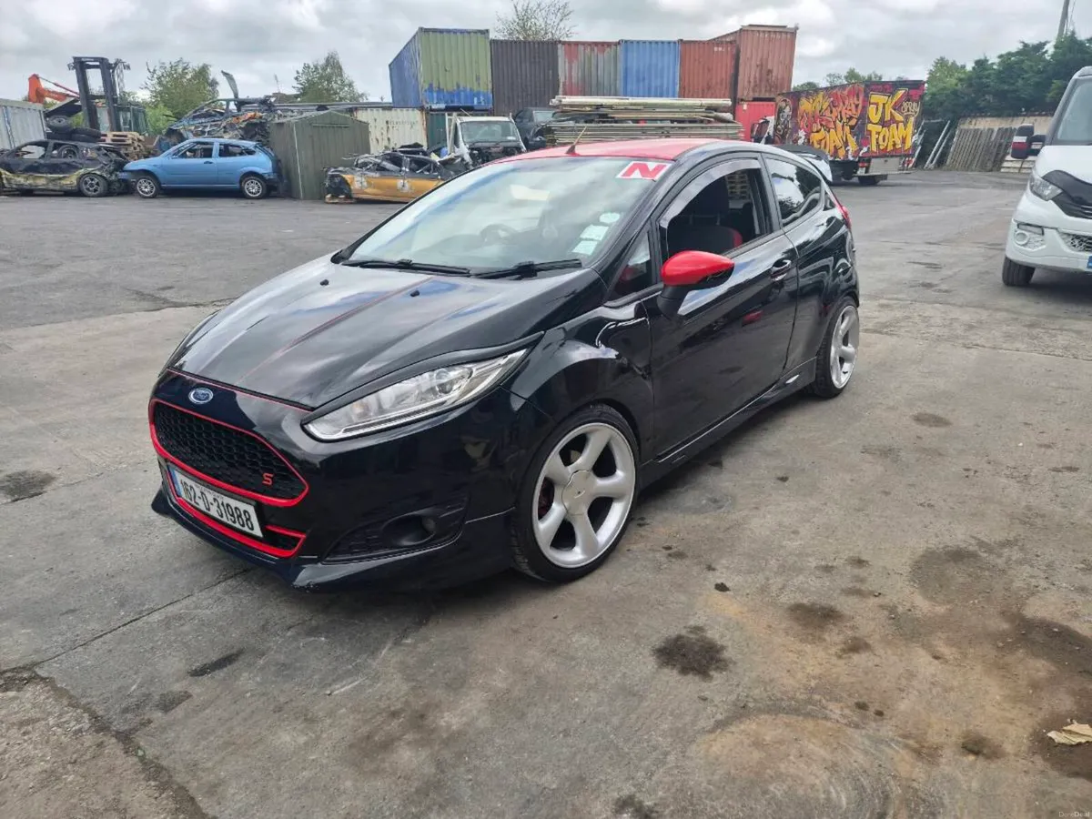 Ford fiesta black edition - Image 2