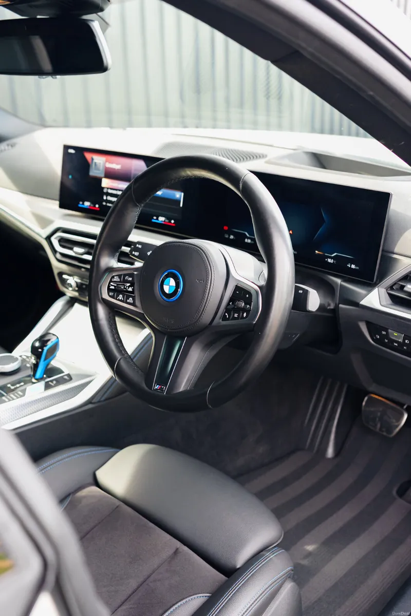 BMW i4 edrive 35 - Image 4