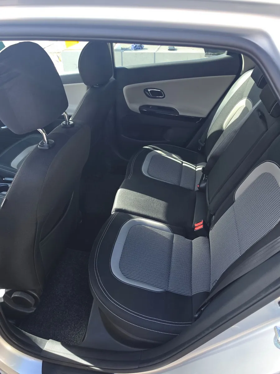 Kia Ceed 2017 - Image 5