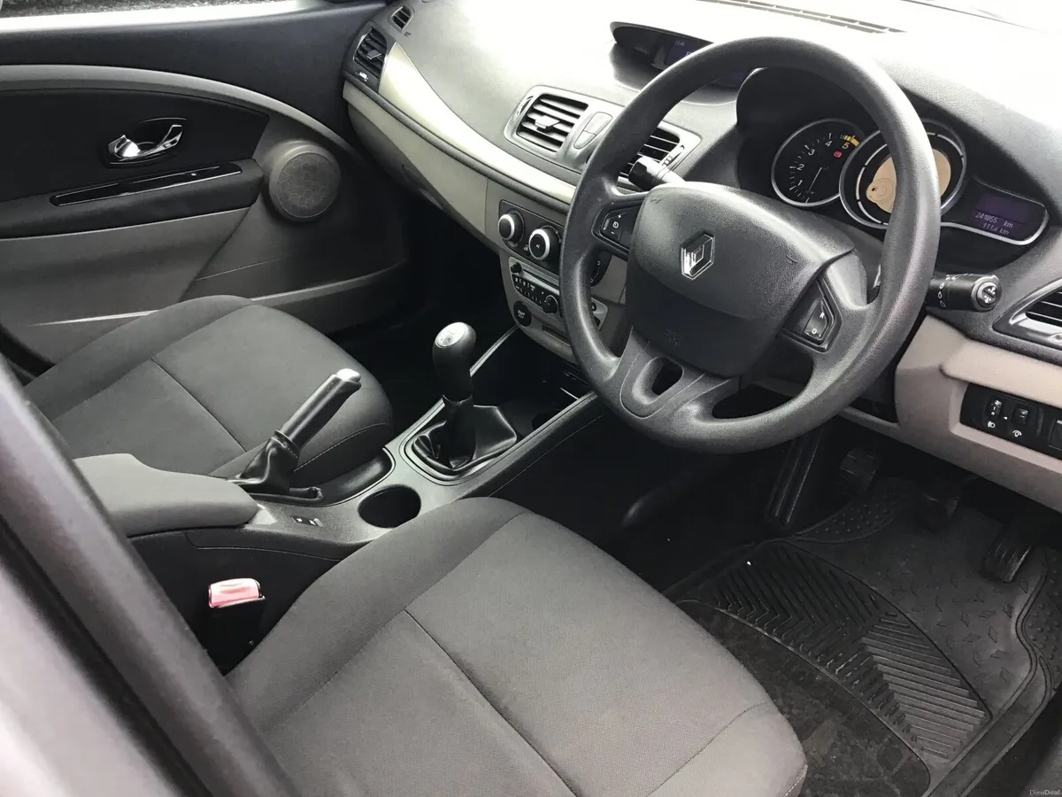 Renault Fluence 2012 - Image 3