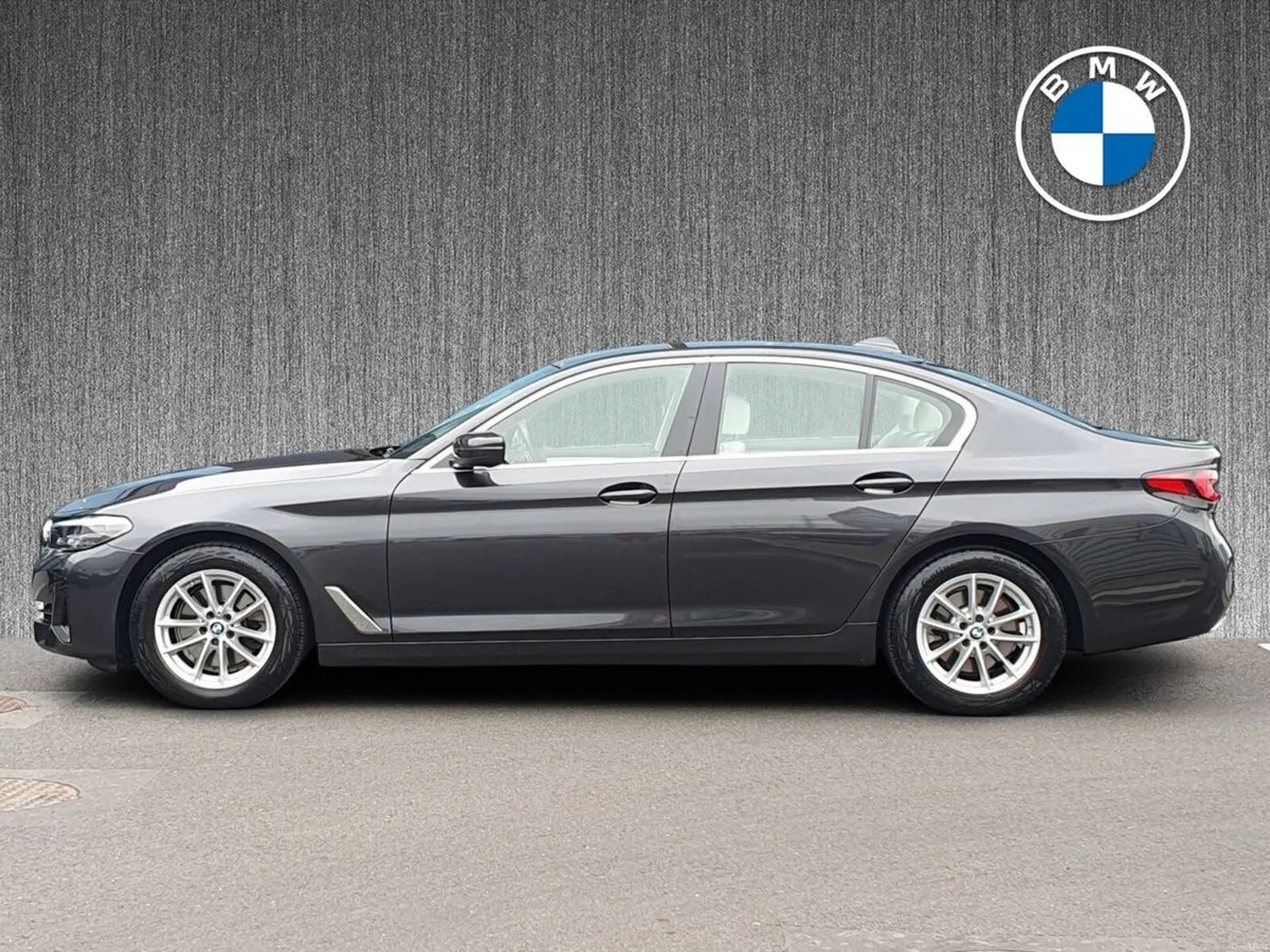 BMW 5-Series 520d SE Saloon - Image 3