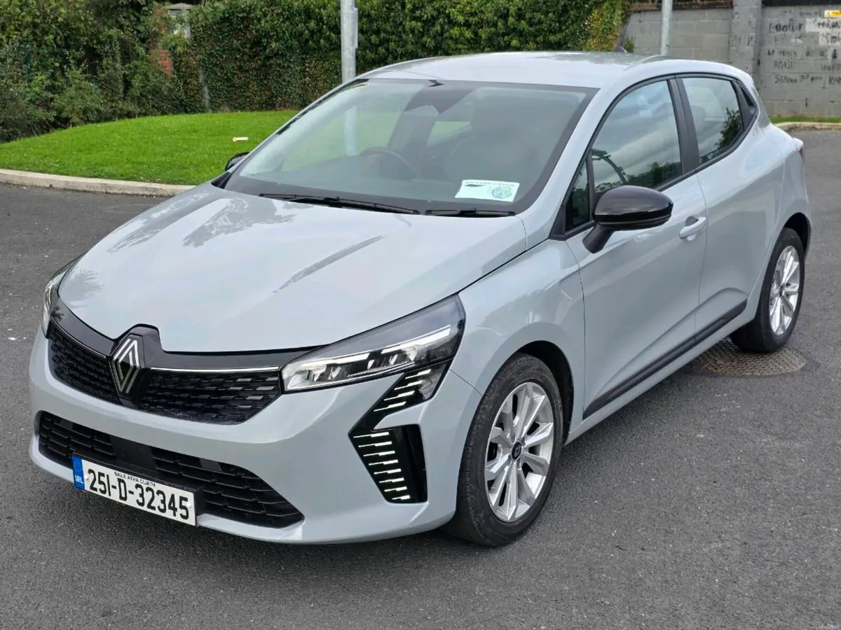 Renault Clio - Image 2