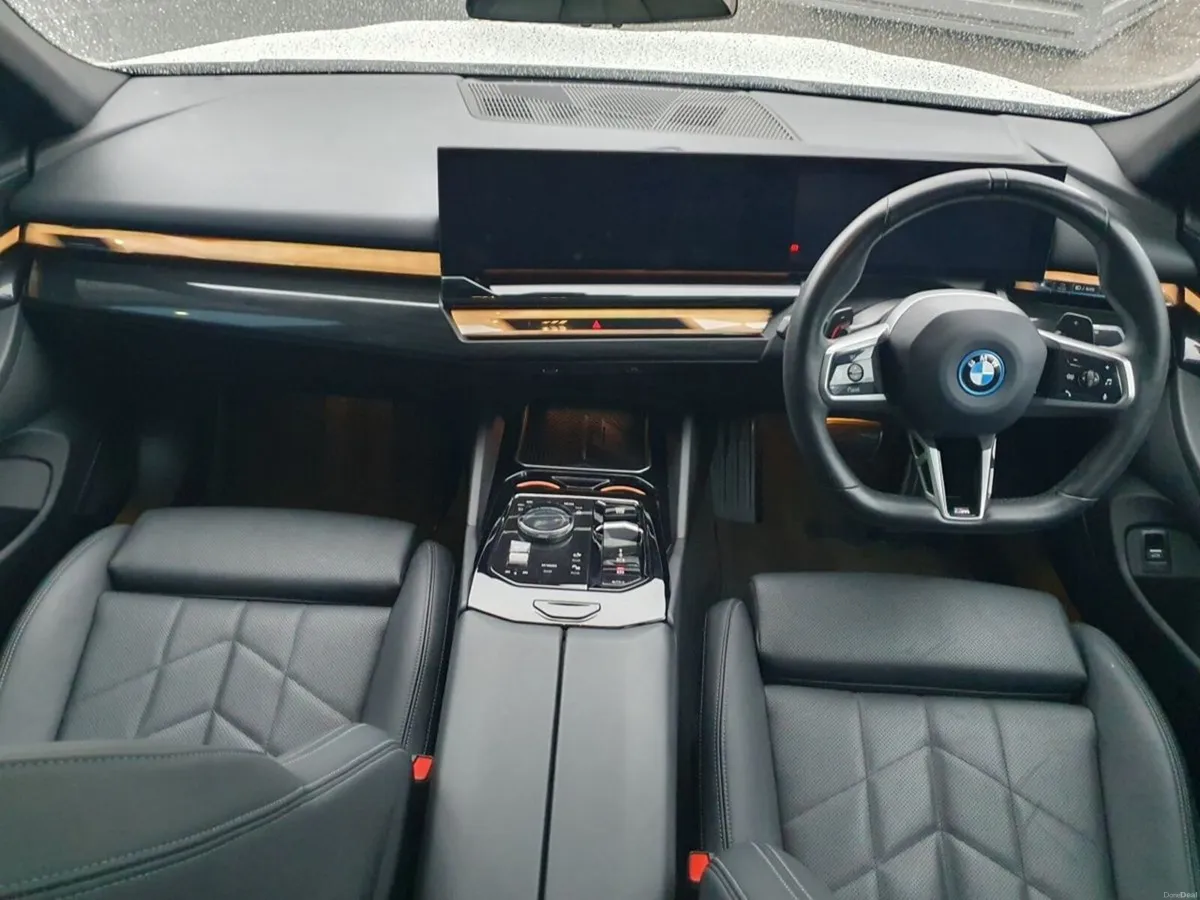BMW 5-Series 530e M Sport Pro Saloon - Image 4