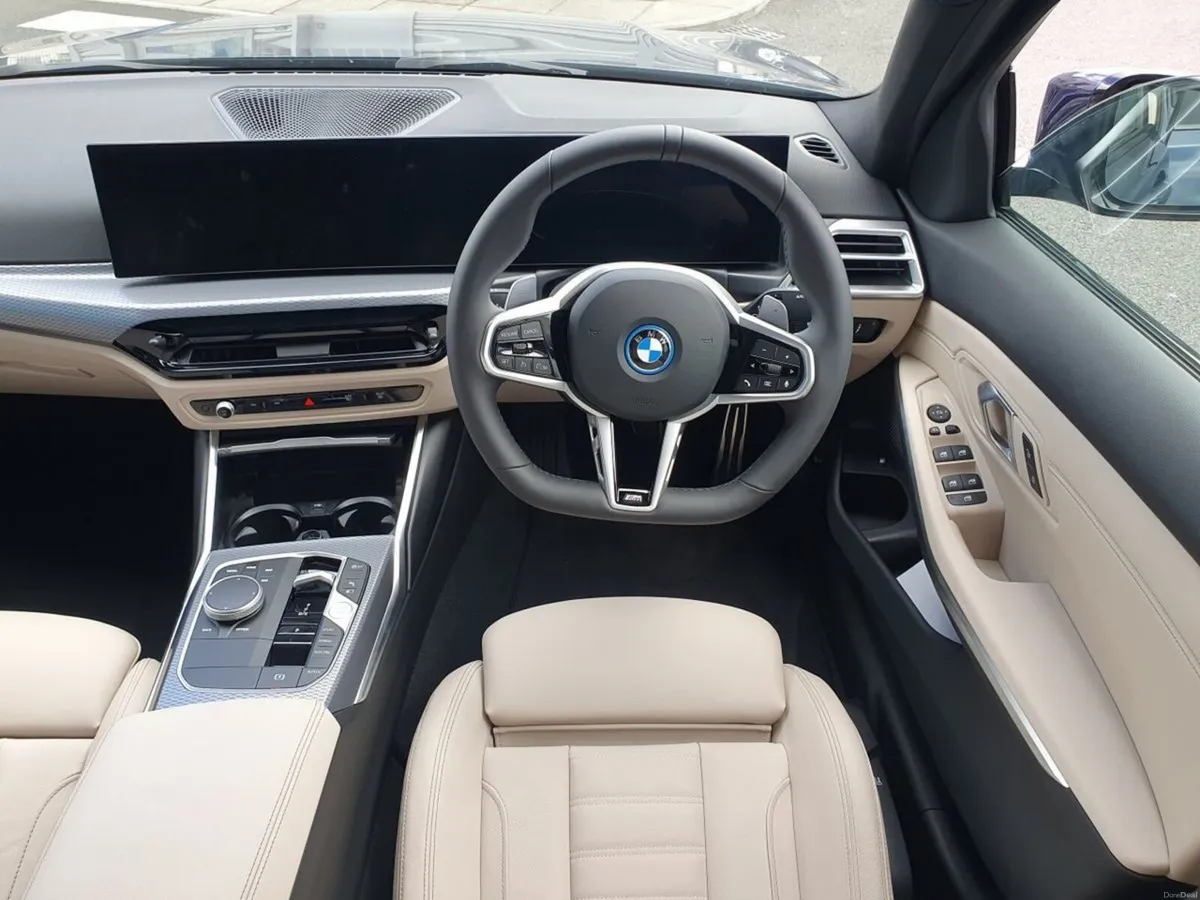 BMW 3-Series 330e M Sport Saloon - Image 5