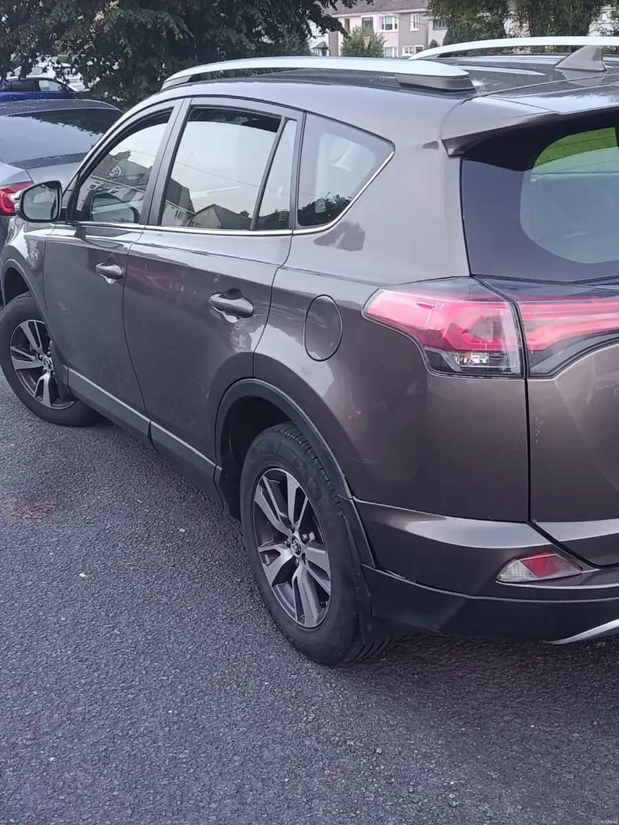 Toyota RAV4 2016 - Image 4