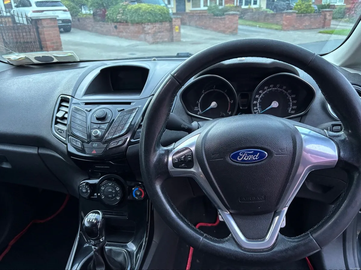 Ford Fiesta 2013 - Image 3
