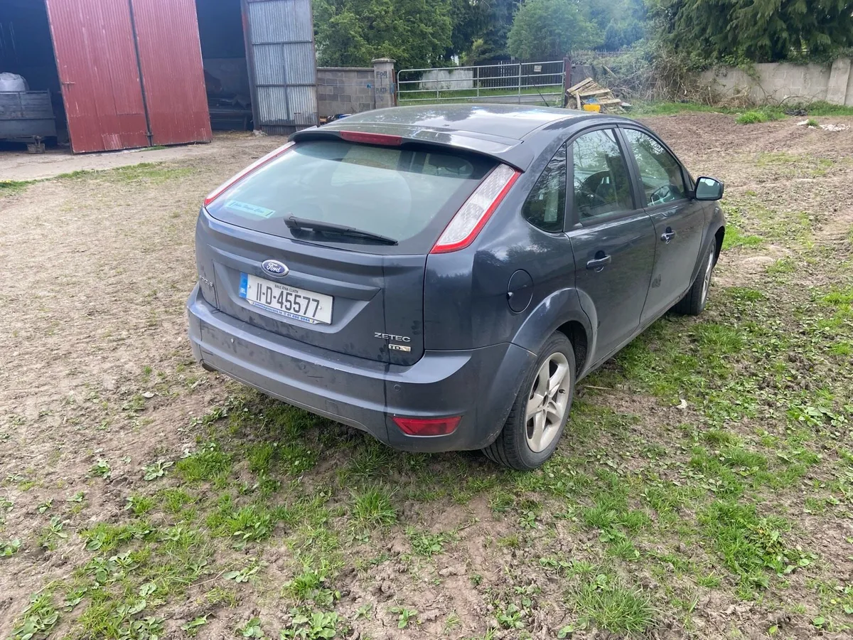 2011 Ford Focus - Image 2