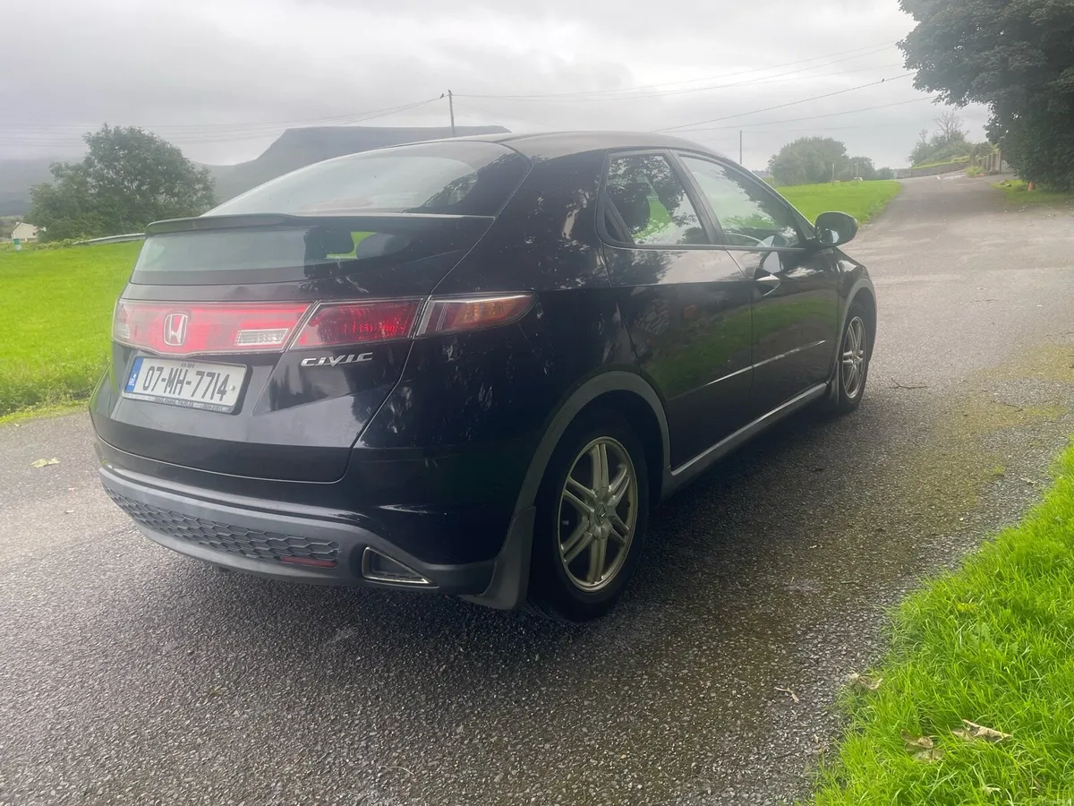 Honda Civic - Image 4