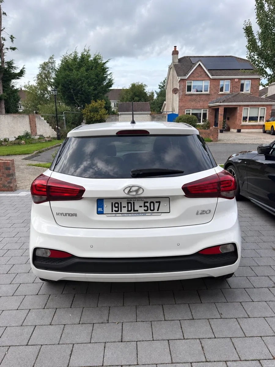 2019 Hyundai i20 1.2 Petrol 5 Door - Image 4