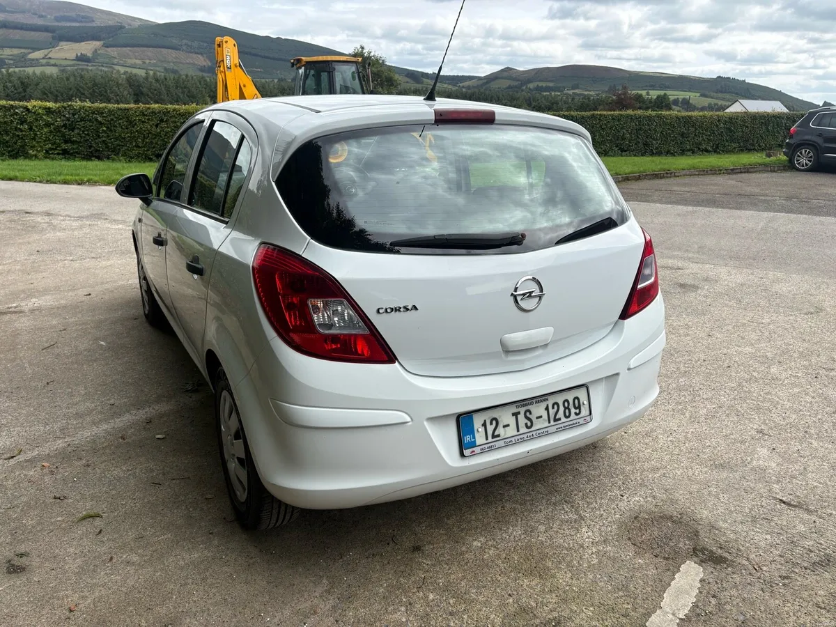 12 Opel Corsa - Image 5