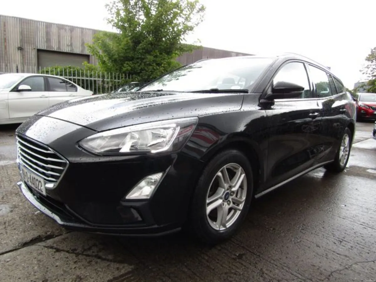 Ford Focus Zetec 1.5 TDCI 120PS 6SP 4DR - Image 3