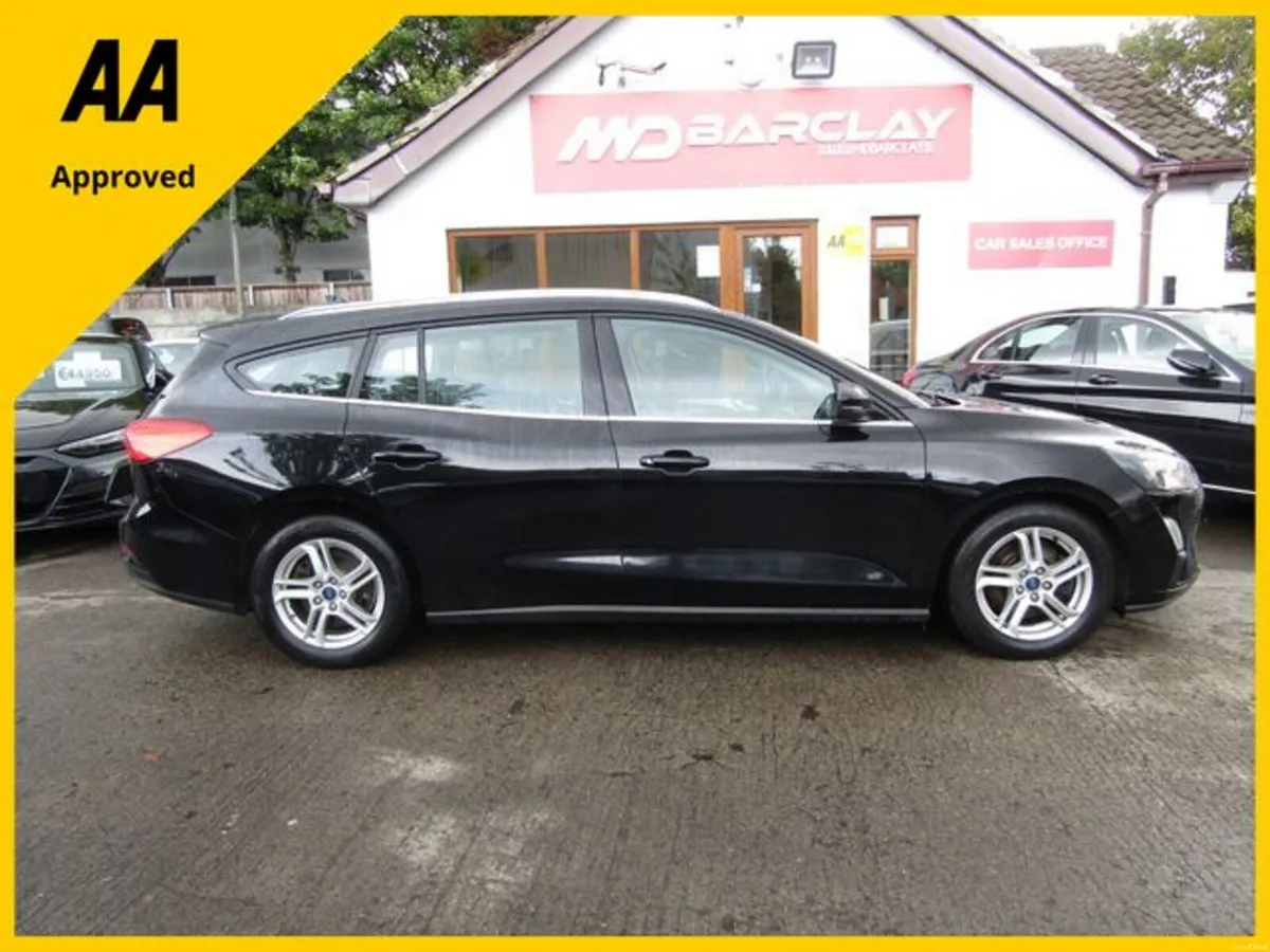 Ford Focus Zetec 1.5 TDCI 120PS 6SP 4DR - Image 5