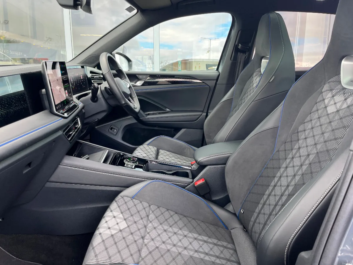 Volkswagen Tiguan R-LINE 2.0TDI DSG 150HP 5DR AUTO - Image 6