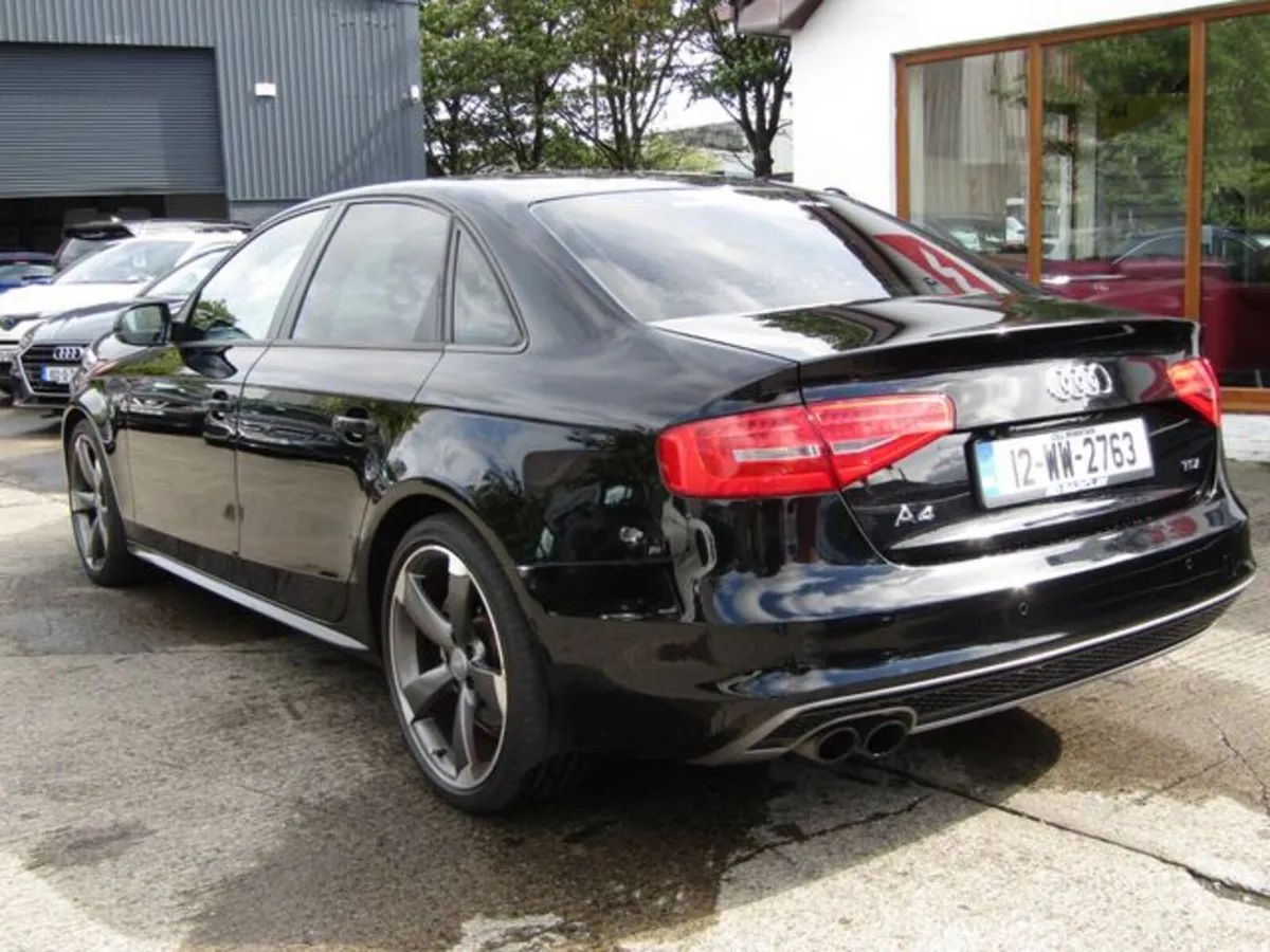 Audi A4 2.0 TDI Sline Black ED 141BHP 4DR - Image 6