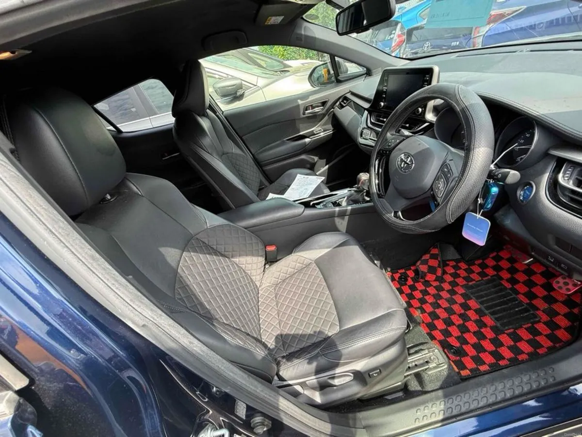 Toyota C-HR G MODE NERO SAFETY PLUS - Image 5