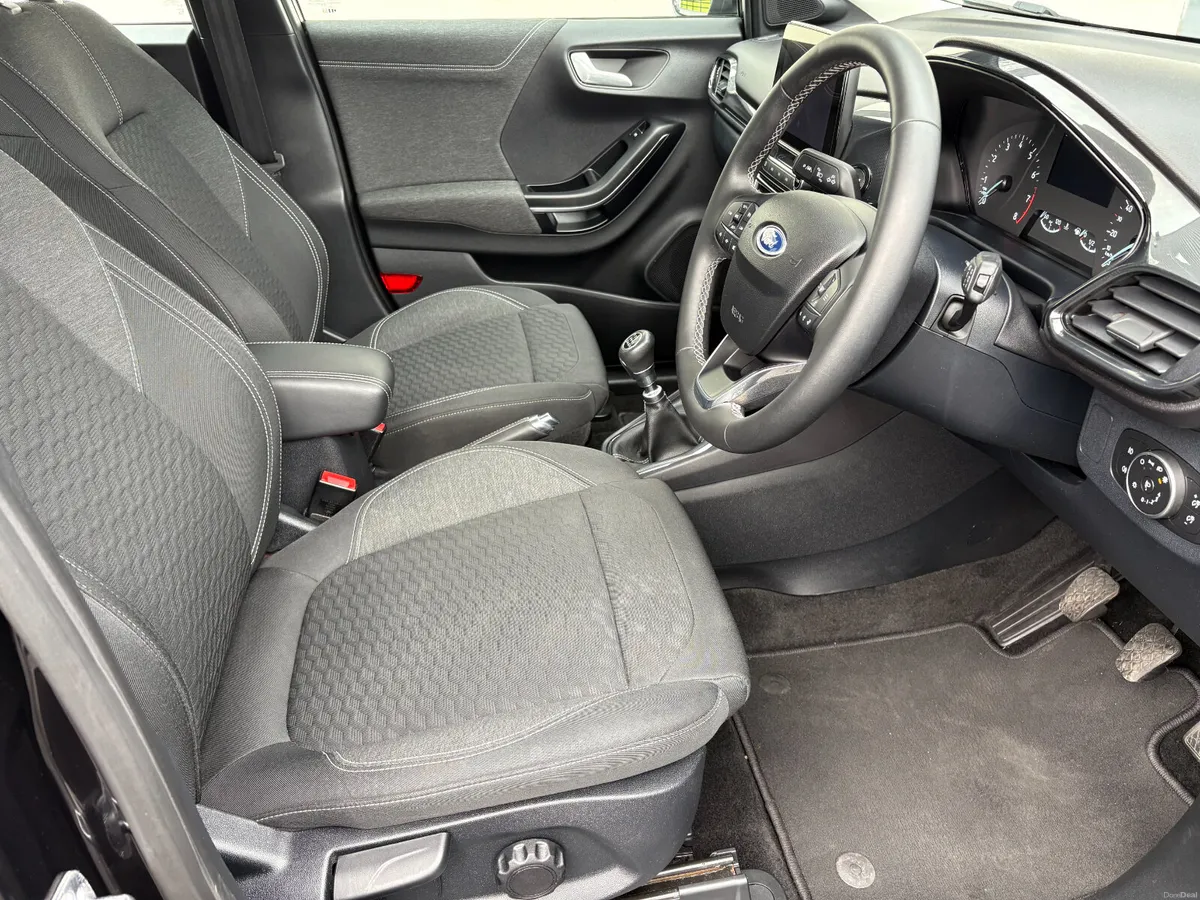 211 Ford Puma Titanium 1.0 Petrol - Image 5
