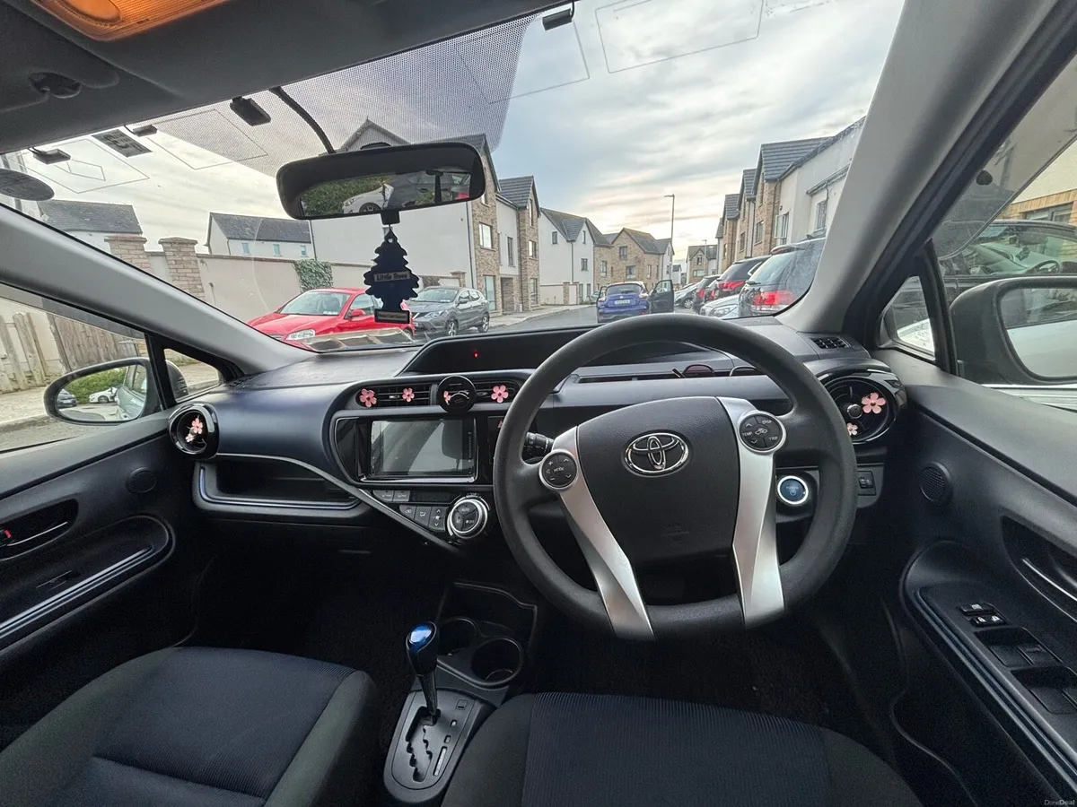 Toyota Aqua - Image 5
