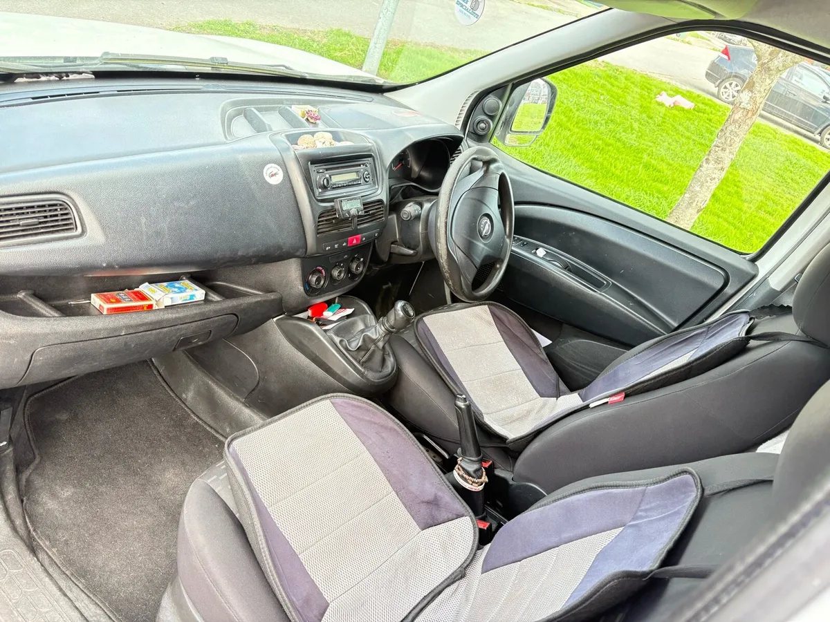 Opel Combo XL - Image 4