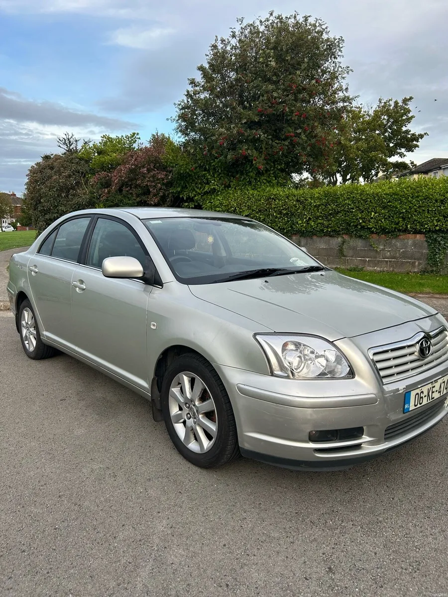 Toyota Avensis Automatic - Image 1