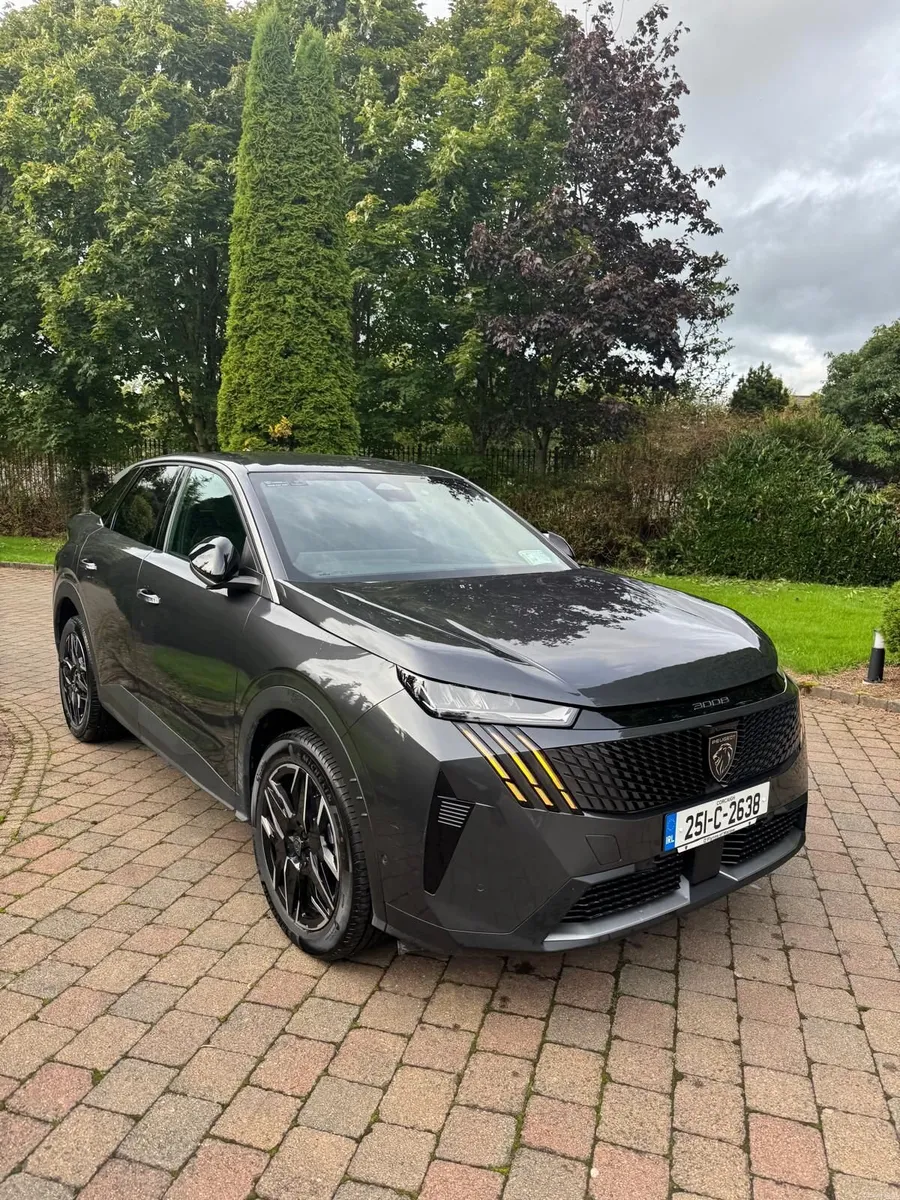 Peugeot 3008 Allure Hybrid 251 Low Miles - Image 1